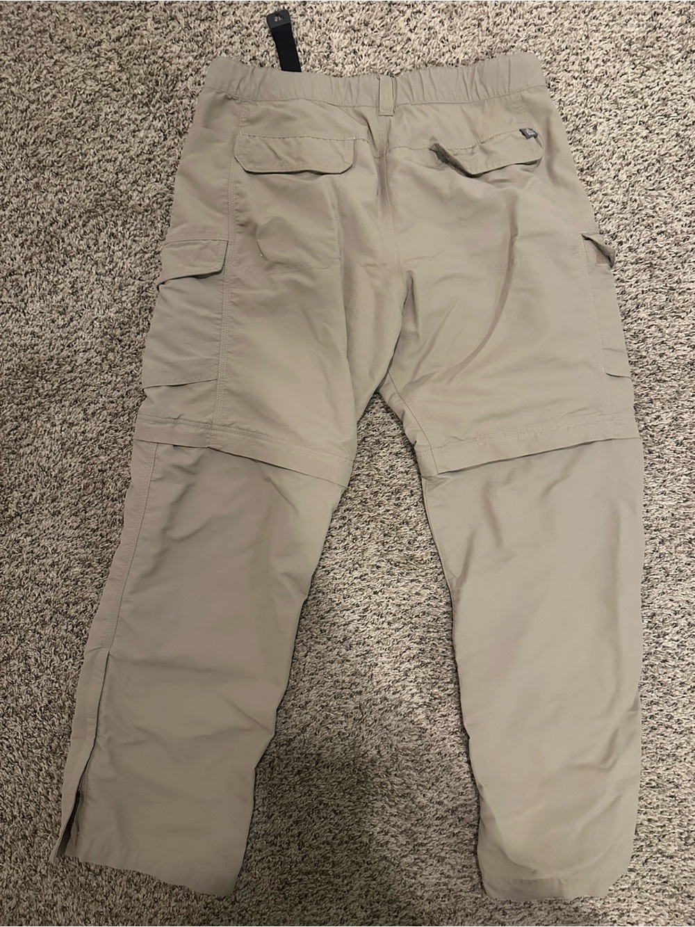 The North Face Men's Zip-Off Tan Cargo Pants - Picture 4 of 4